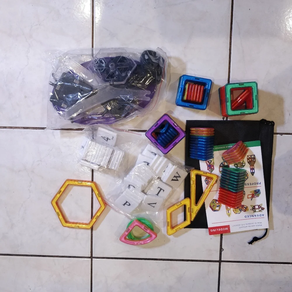 138 pcs magnetic building set